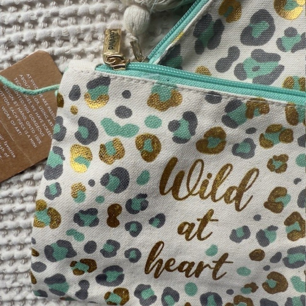 Love Vivid NWT Cosmetics‎ Canvas Bags Leopard Print Aqua Grey Cream